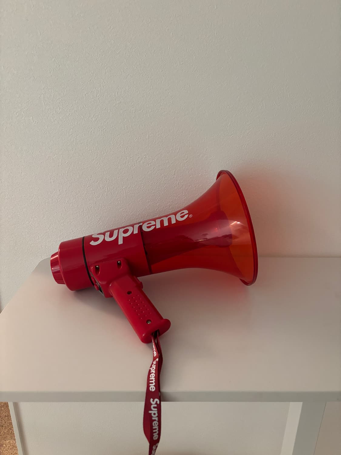 21fw 슈프림 파일 워터프루프 메가폰 확성기 레드 상품이미지5