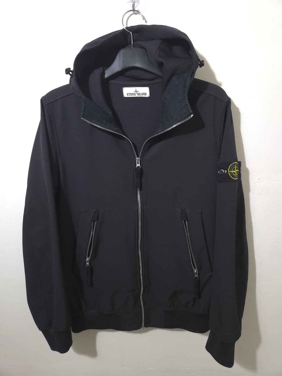 [새상품급] 스톤아일랜드 소프트 쉘 자켓 M Size 상품이미지1