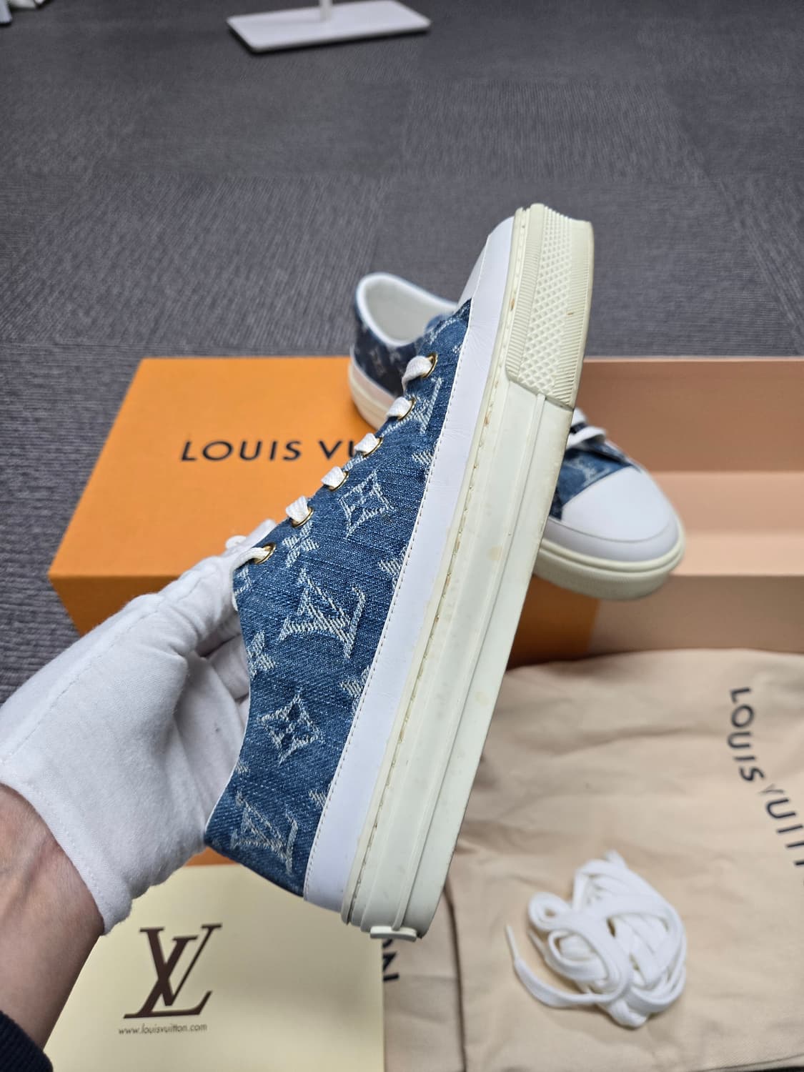 [특가][정품]루이비통 데님 스니커즈 상품이미지3
