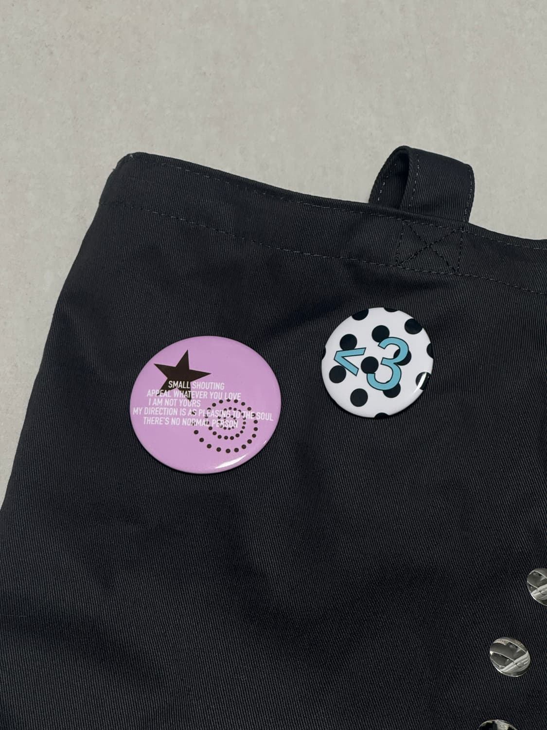 포어필 팝업 spiral 에코백 차콜 +핀뱃지 포함 상품이미지2