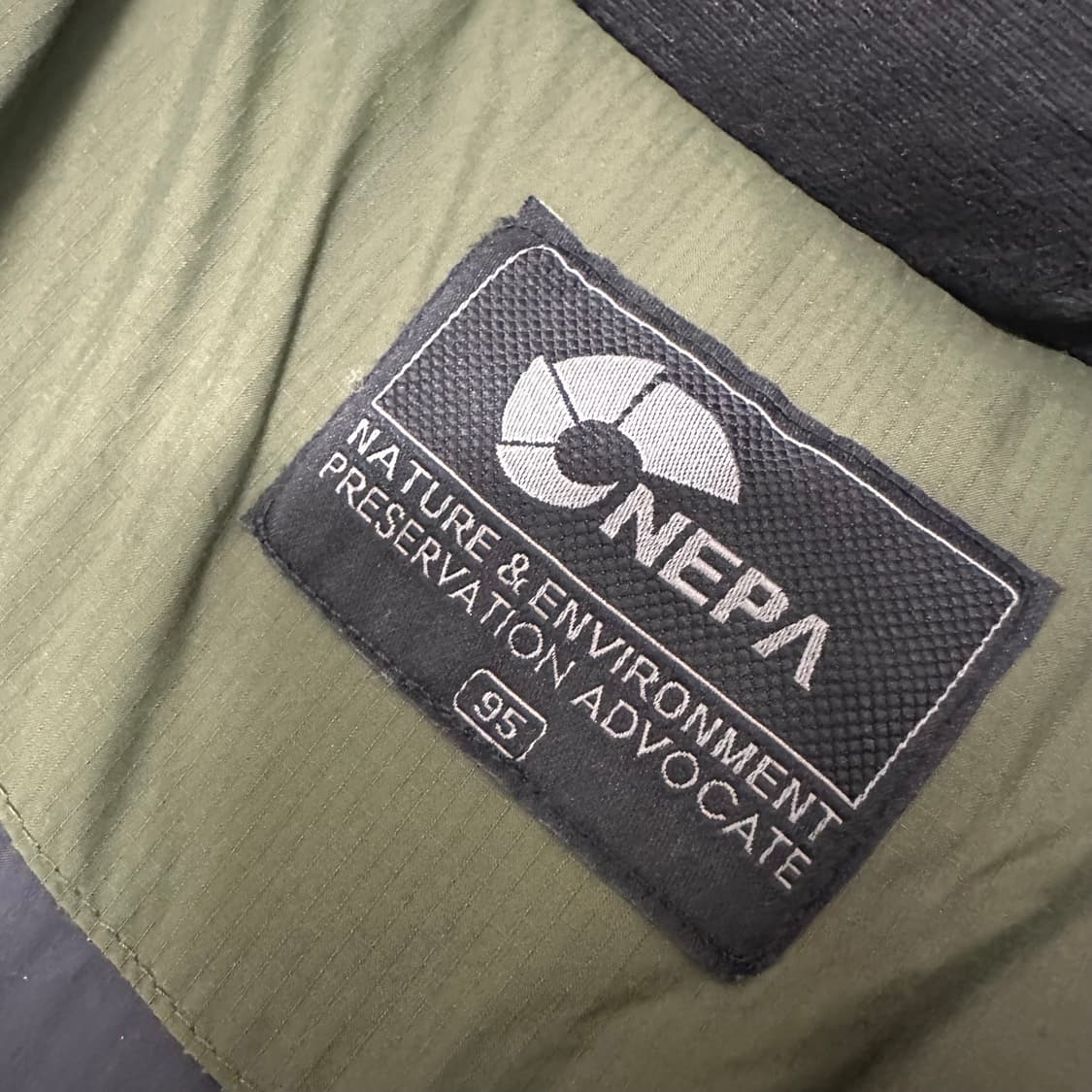 NEPA 네파 여성 덕다운 롱패딩 카키 95(M) 상품이미지8