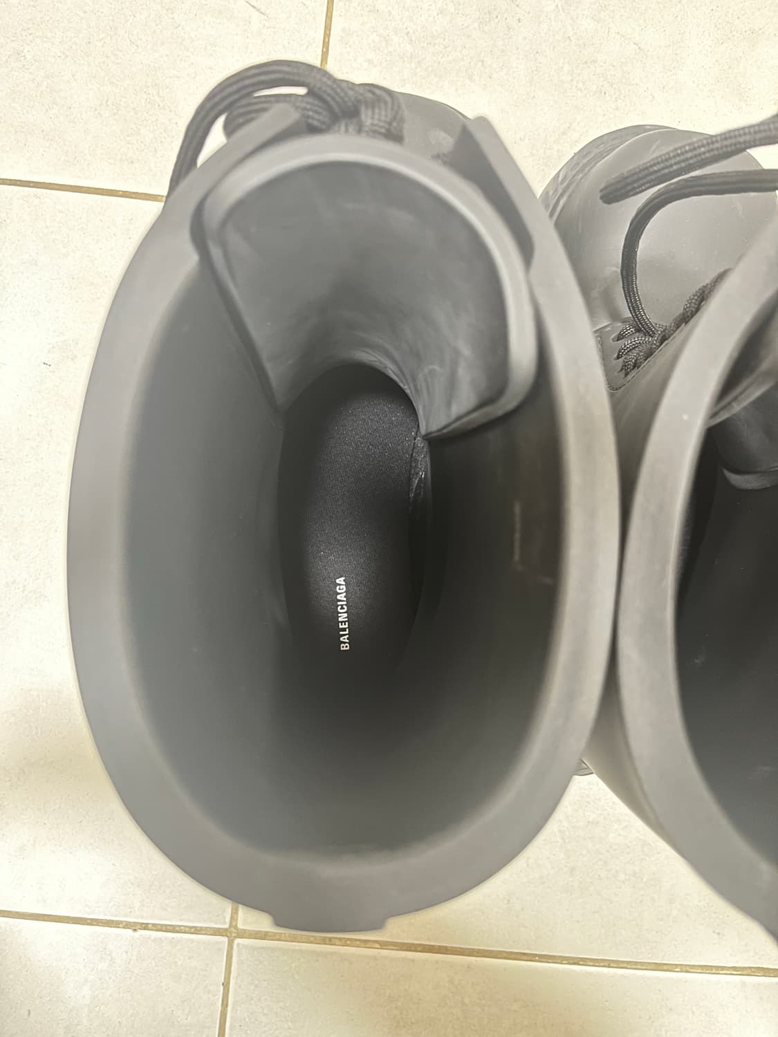 발렌시아가 스테로이드 부츠 상품이미지2