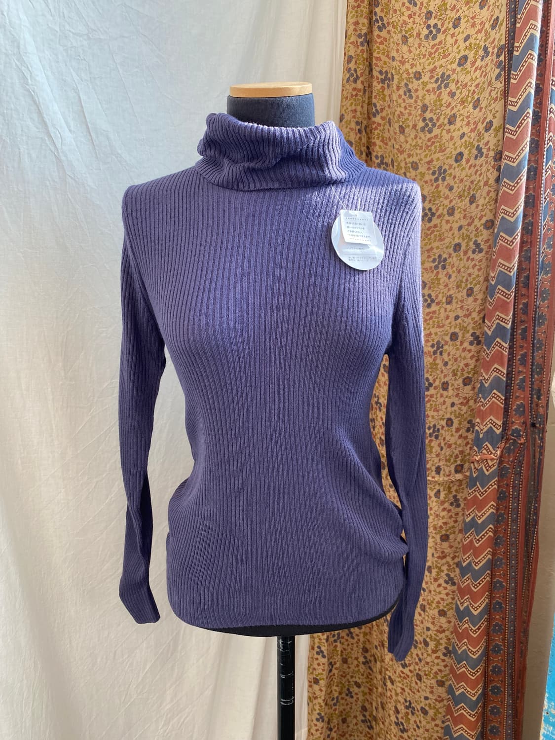 퍼플 터틀넥 니트탑(S/새상품) 상품이미지1