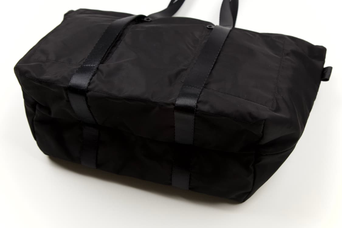  Amiacalva 카리 리사이클 폴리 토트백 블랙 상품이미지4