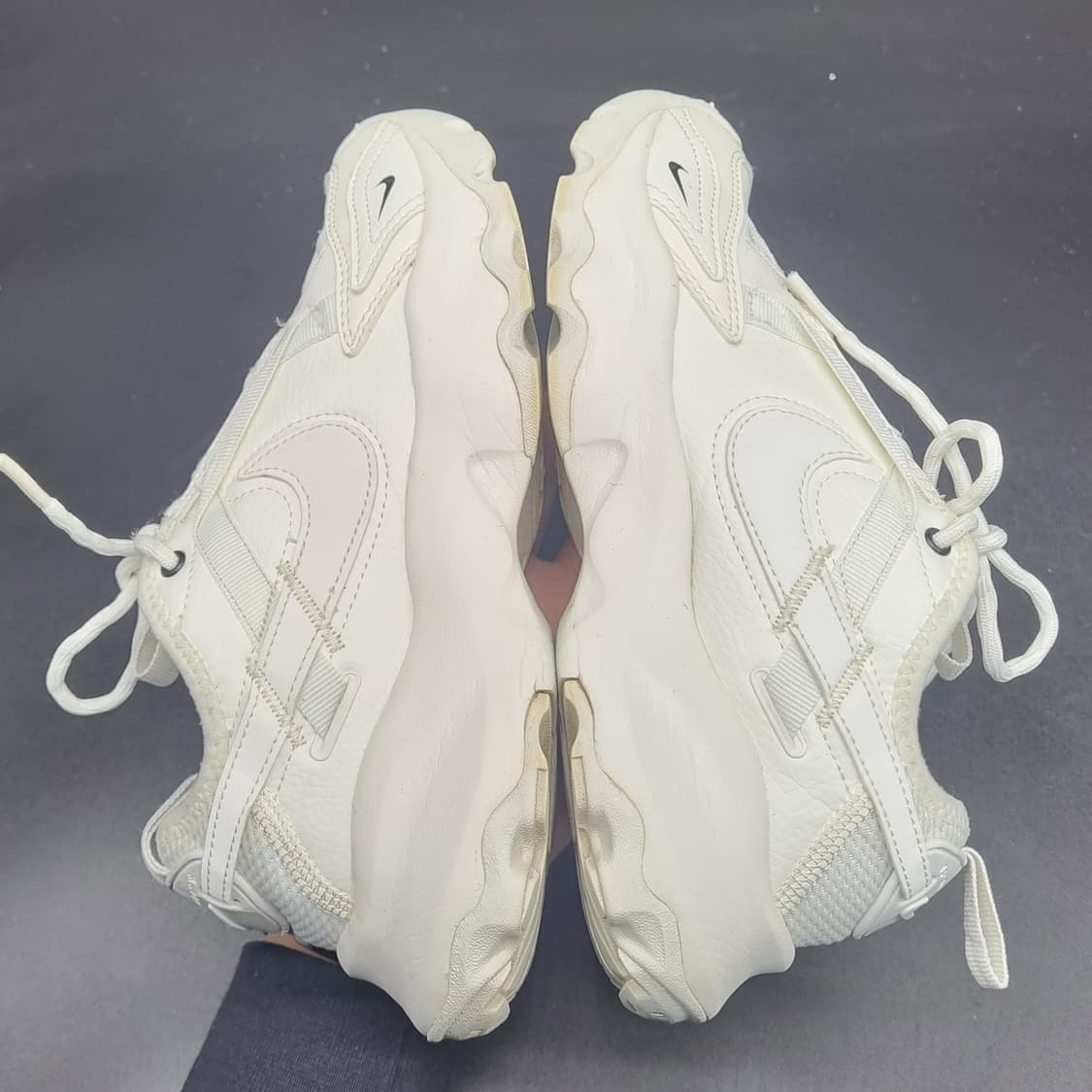 나이키 tc7900 써밋화이트 운동화225 상품이미지5