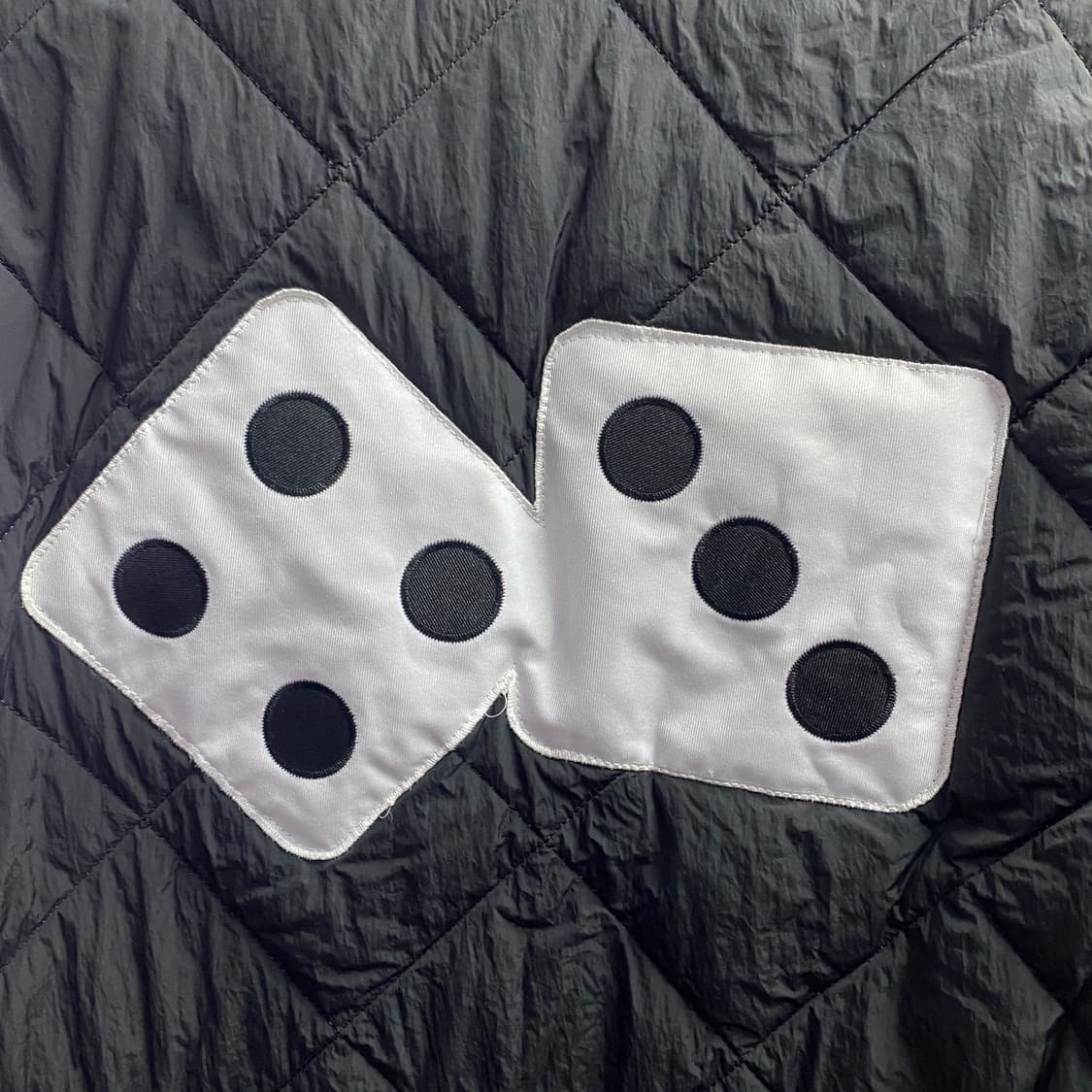 스투시 다이스 퀄티드 블랙 누빔 자켓 B3999 상품이미지4