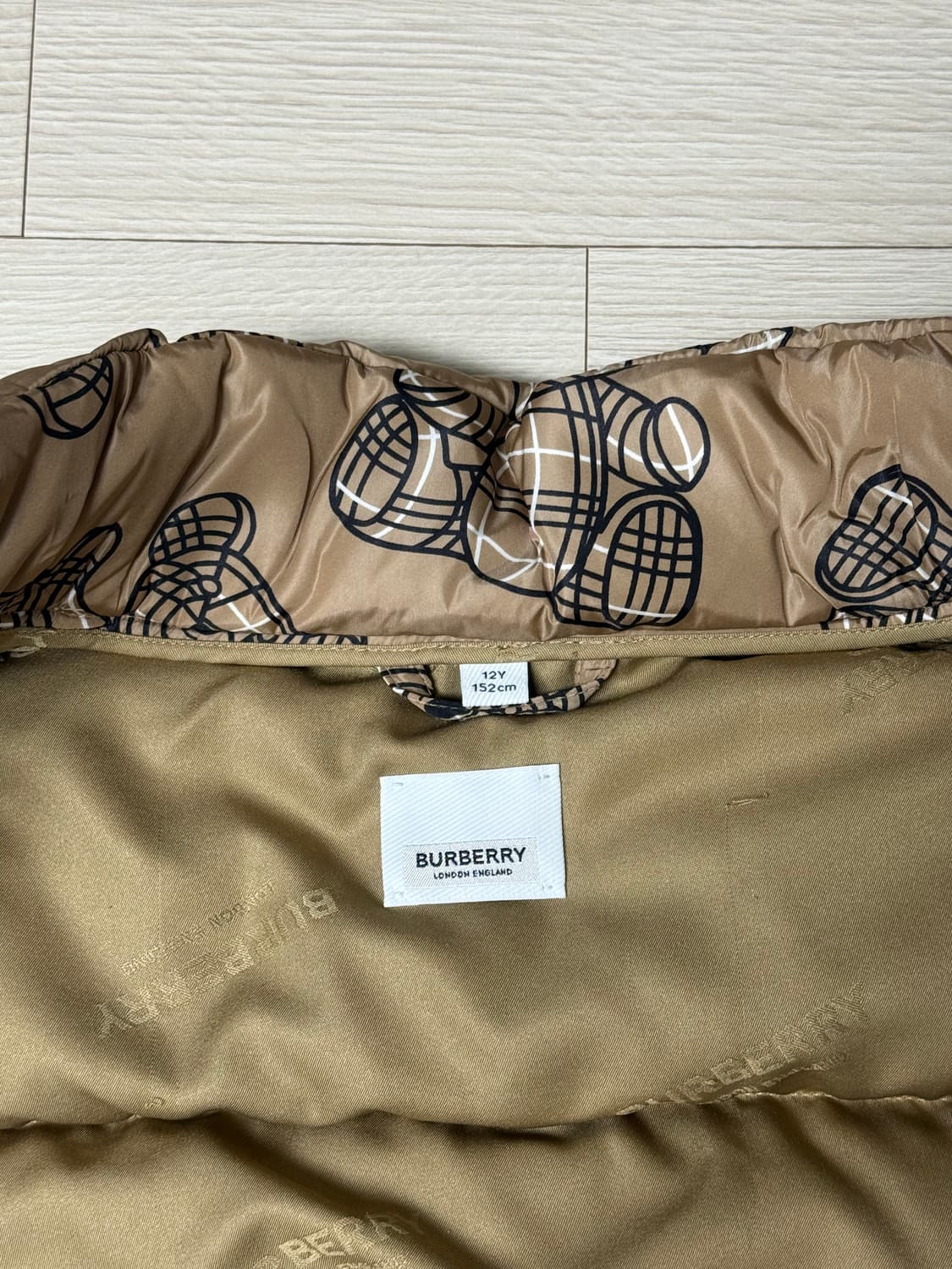 버버리 키즈패딩 12y 상품이미지3