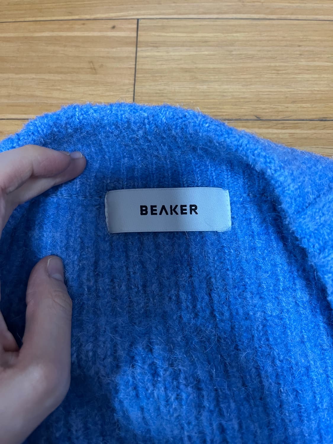 비이커 니트 가디건 아쿠아 컬러 2사이즈(라지) 상품이미지3