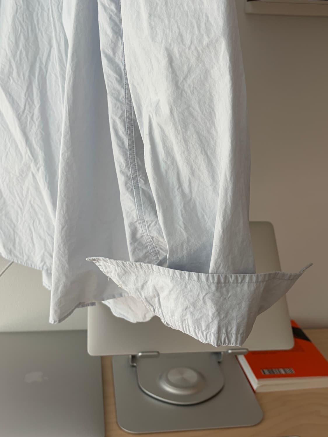 코스 릴랙스드 피마 코튼 포플린 셔츠 파스텔블루M 상품이미지4