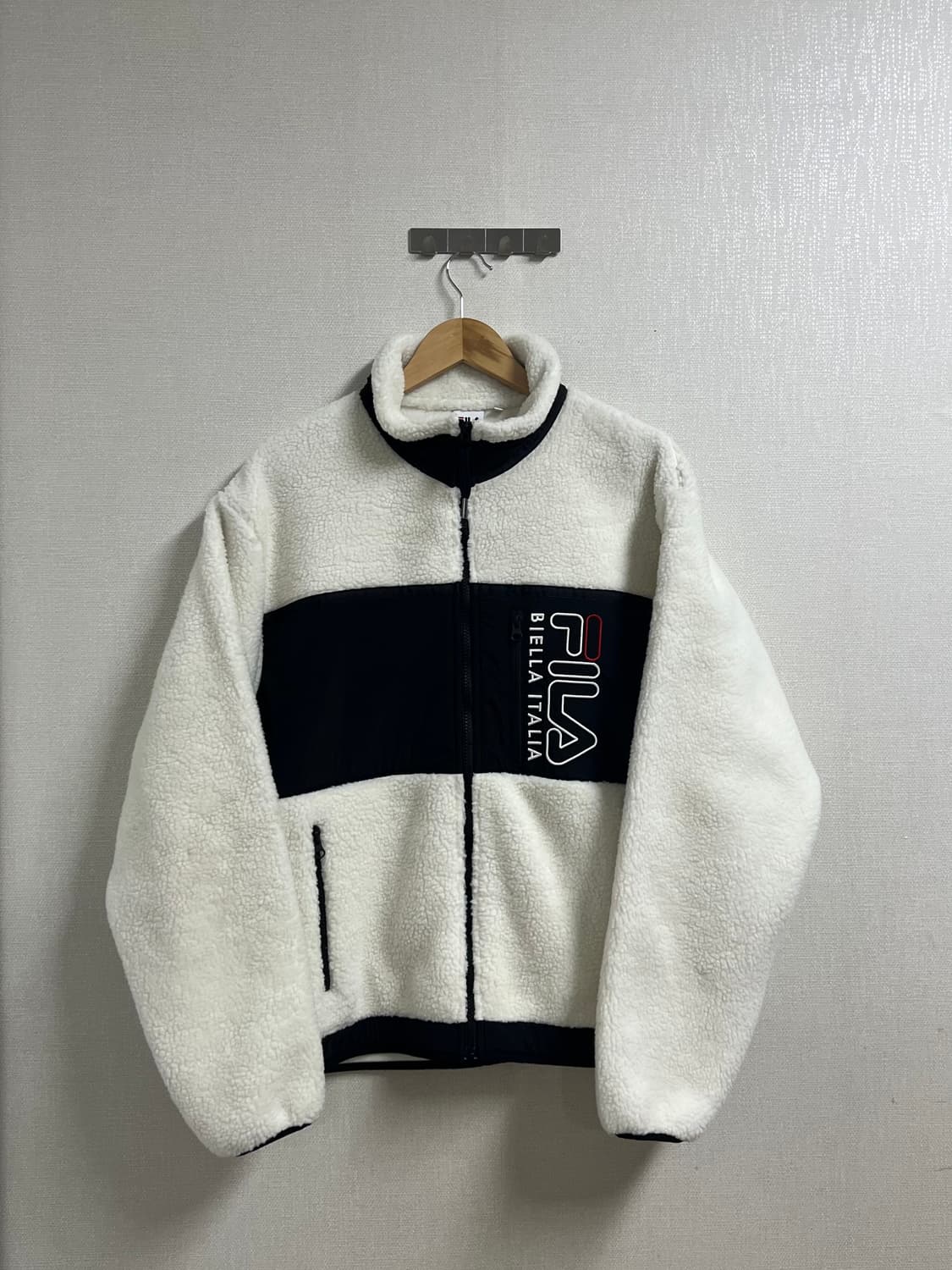 휠라 뽀글이 플리스 상품이미지1