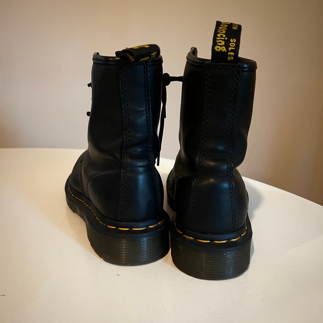닥터마틴 1460 8홀 부츠 상품이미지3