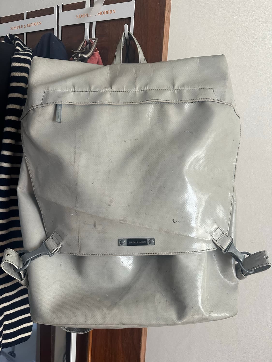 프라이탁 R521 쿨리지 백팩 그레이 상품이미지1