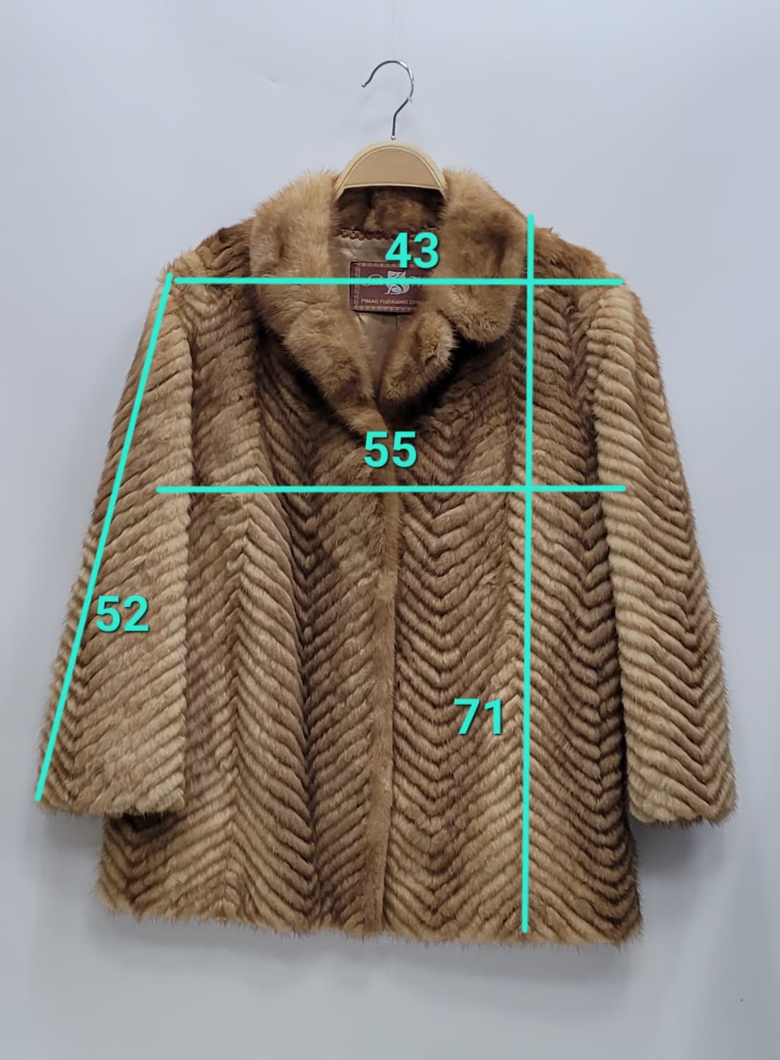 SanHe 천연 밍크 하프 코트 / 여 FREE
 상품이미지9