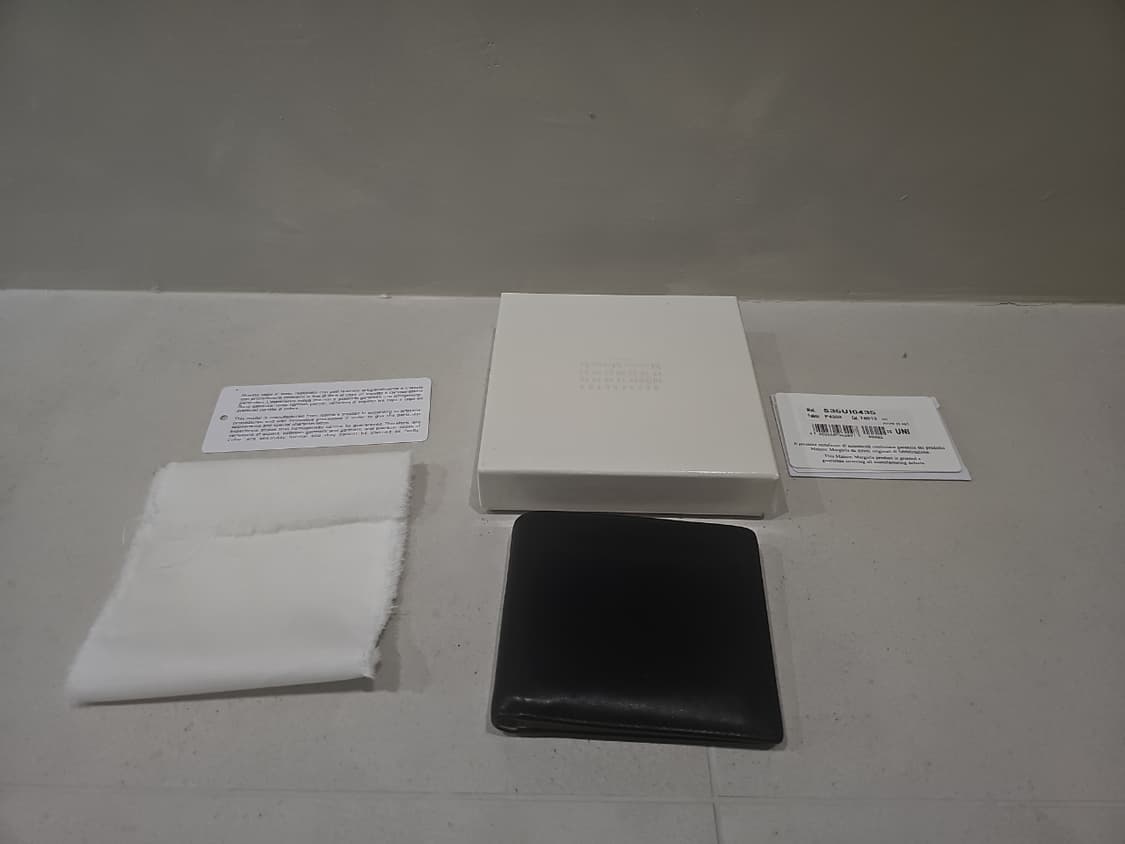 메종 마르지엘라 정품 반지갑 풀박스 팝니다 상품이미지2