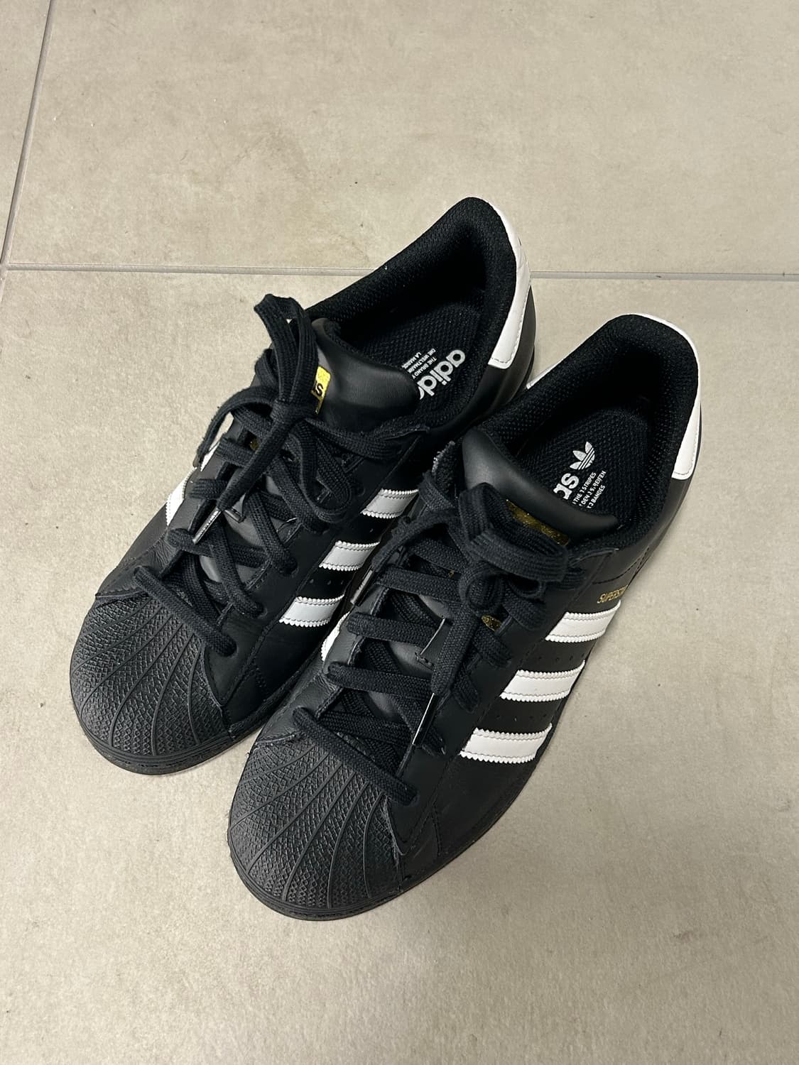 아디다스 슈퍼스타 240 상품이미지2