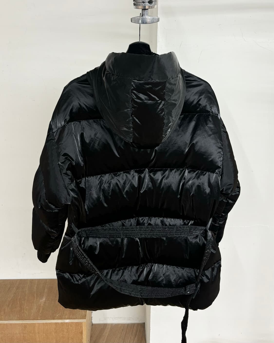 이엔키 이엔키 블랙 나일론 푸퍼 다운 패디드 자켓 상품이미지6