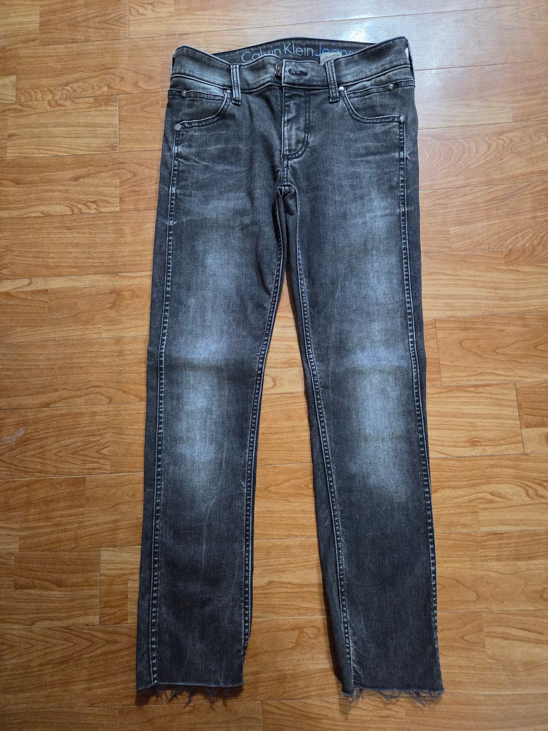 캘빈클라인 흑청 스키니진 상품이미지1