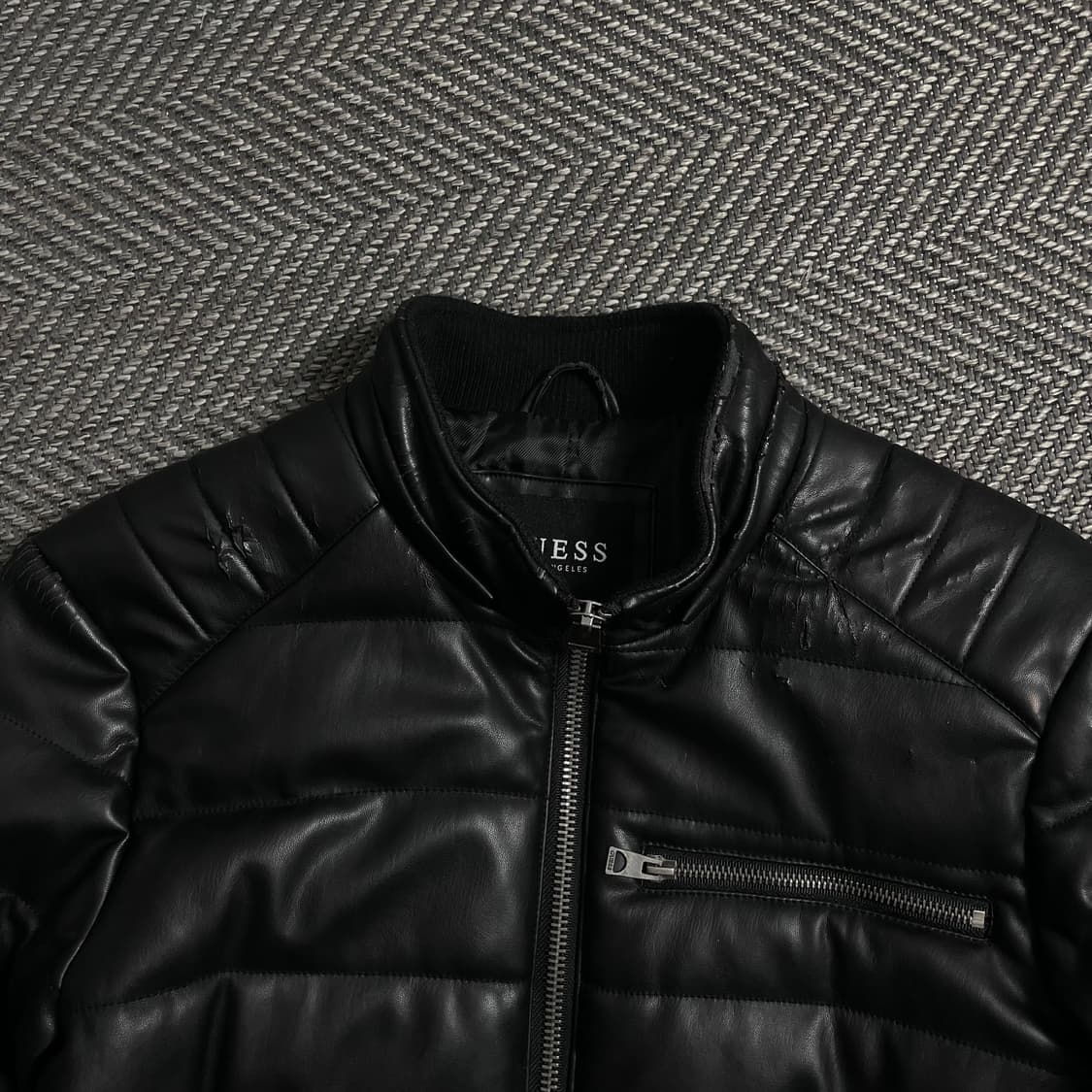 게스 패치 로고 퀄팅 패딩 자켓 블랙o 4606 상품이미지5