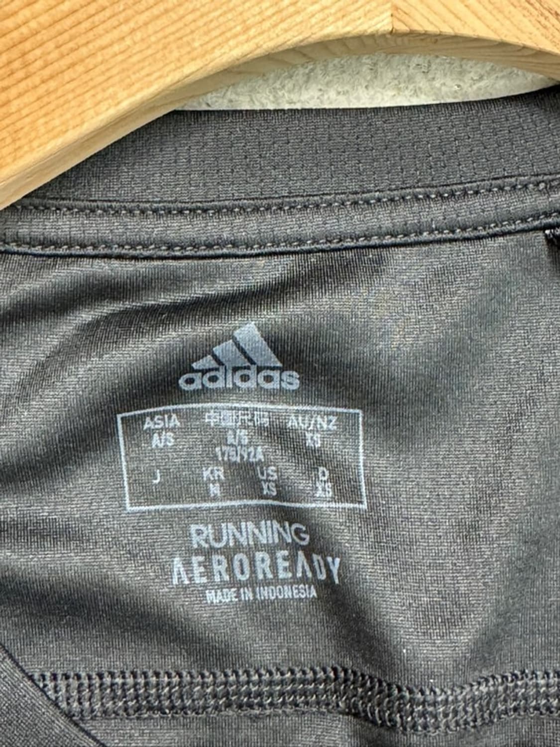 ADIDAS 에어로 레디 런잇 반팔 티 M 상품이미지6
