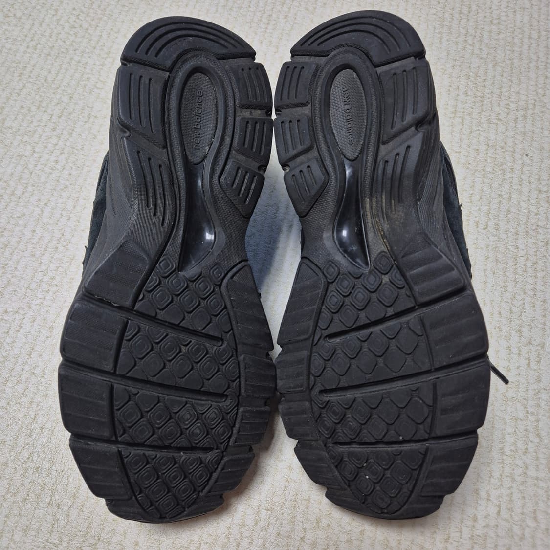 [260mm🔥] 뉴발란스 990 v4 미국판 블랙 상품이미지4