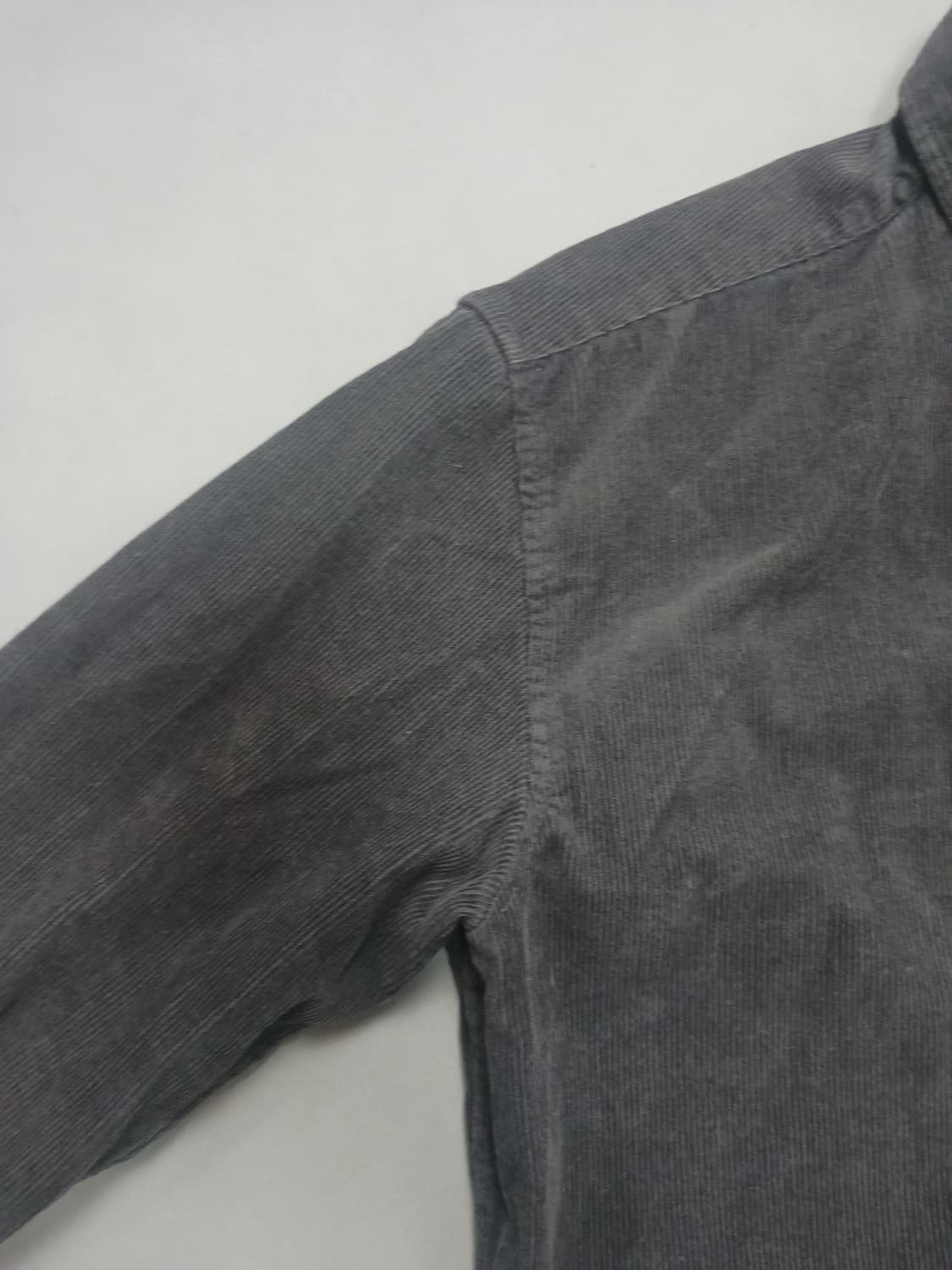 [L] 무신사 스탠다드 릴렉스핏 코듀로이 셔츠 다크그레이 상품이미지4