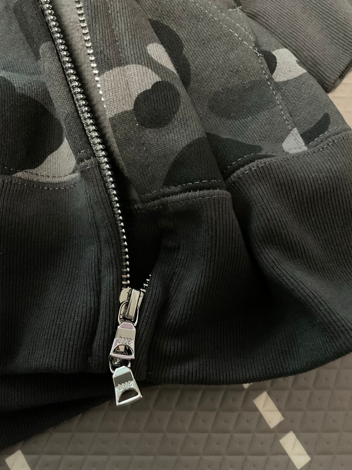 베이프 흑계 후드집업 / M 상품이미지6