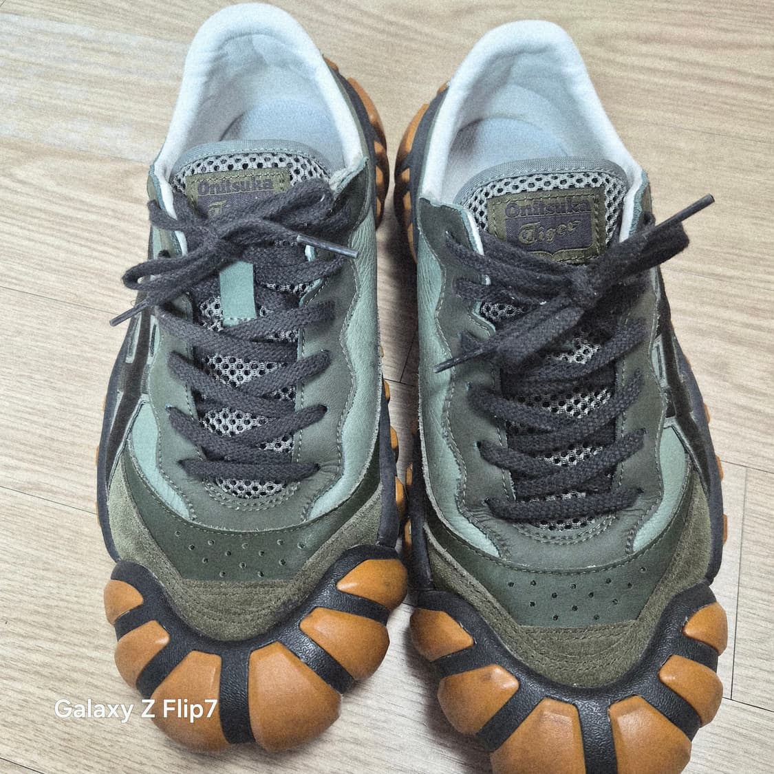 오니츠카타이거 덴티그레 상품이미지1