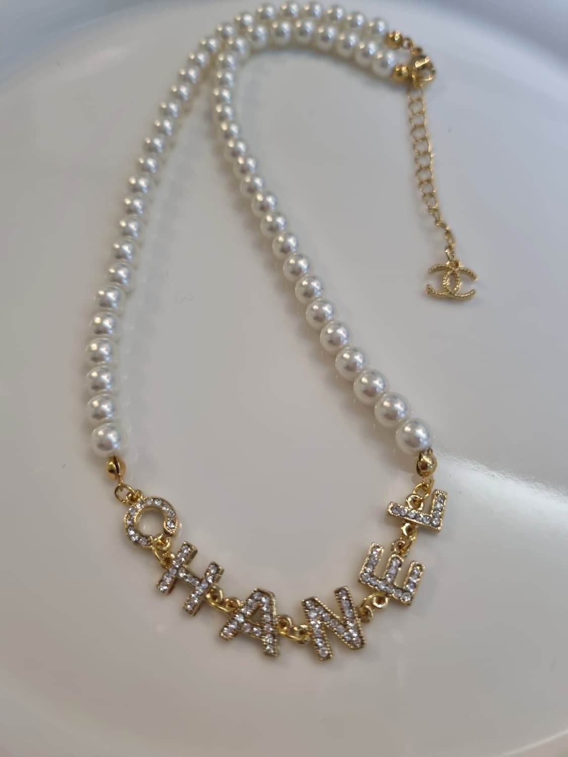 샤넬 업사이클링 이니셜 진주 목걸이 상품이미지2