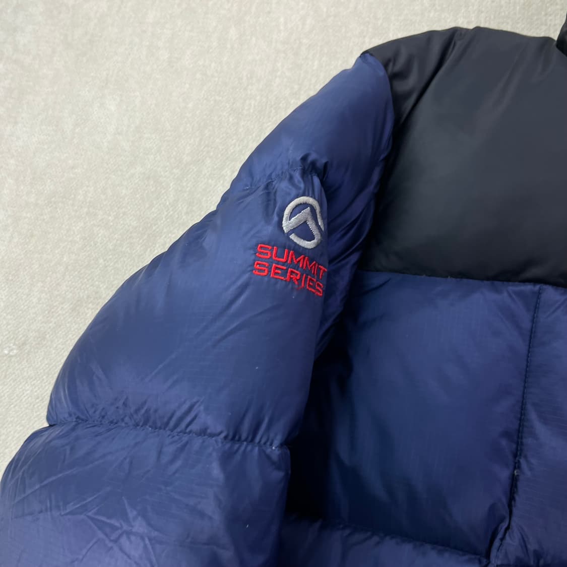 100 노스페이스 서밋시리즈 패딩 상품이미지4