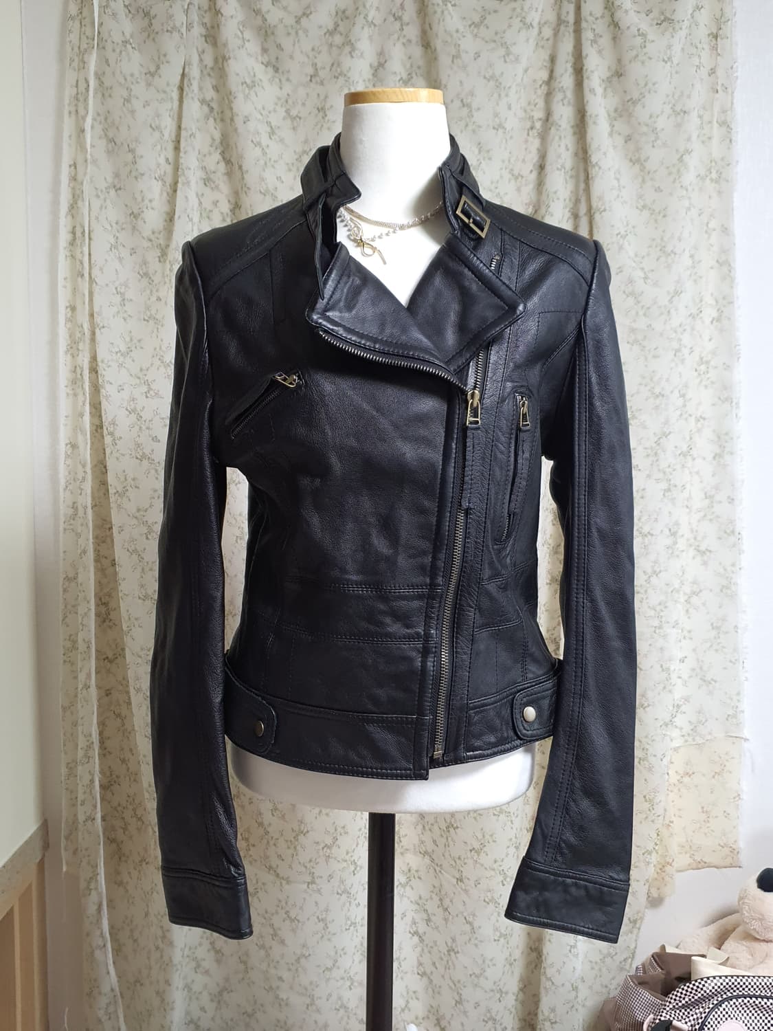 [빈티지] 양가죽 여성 블랙 가죽 라이더 자켓 상품이미지2