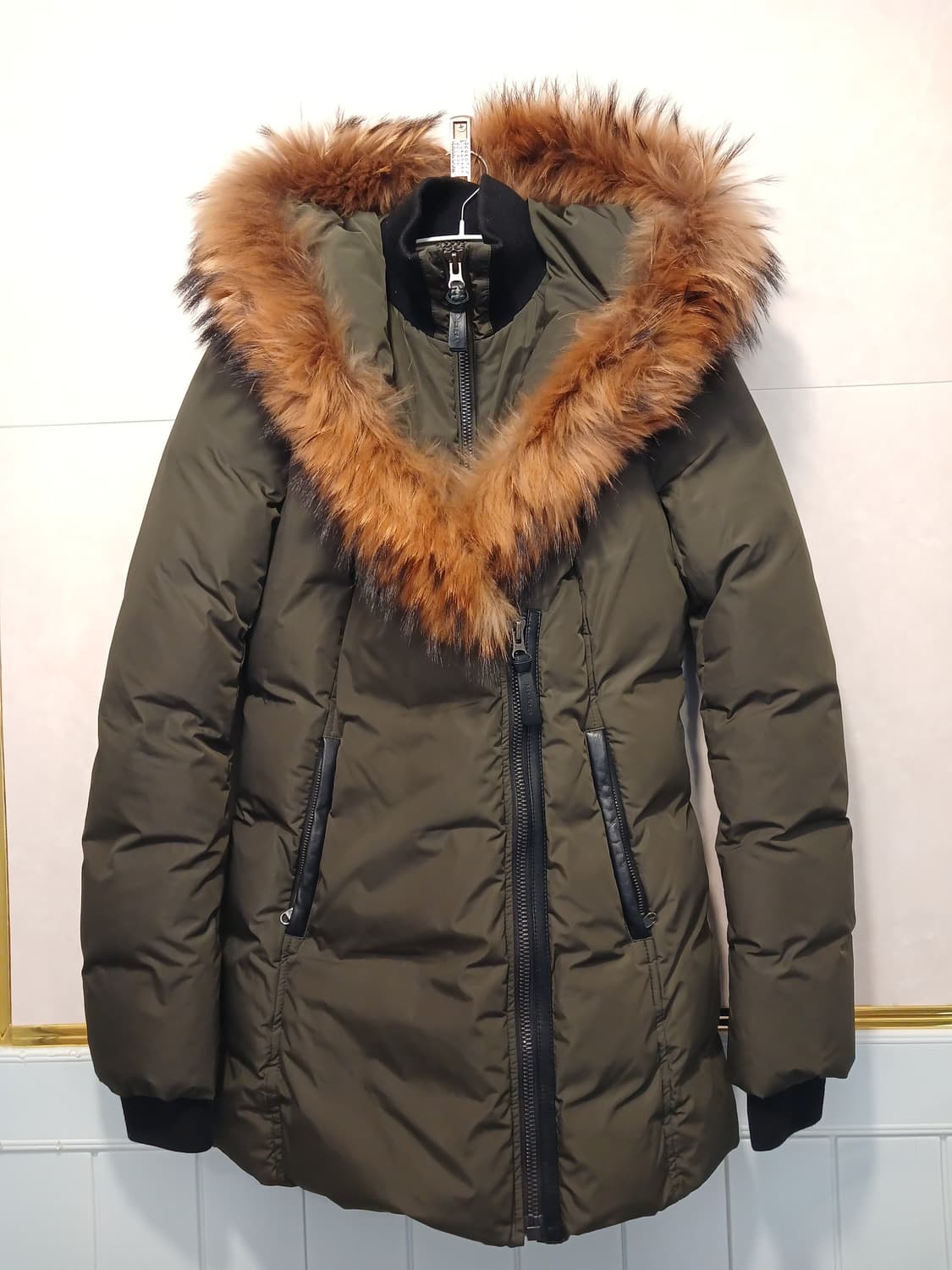 멕케이지 딕슨 정품 여성 패딩 85 에서 90 사이즈 까지 가능 상품이미지1