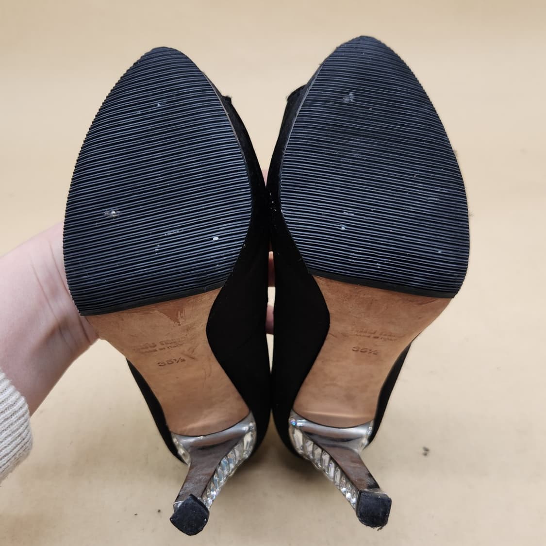 미우미우 크리스탈 펌프스 하이힐35.5 225 굽11 상품이미지3