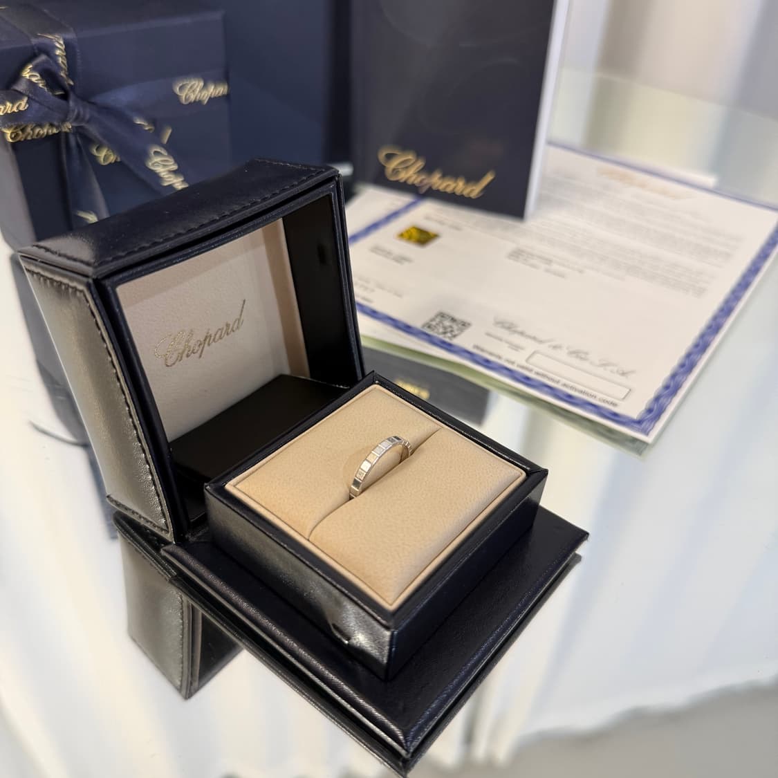 (54) 쇼파드 827702 아이스큐브 링 반지 18k 화이트골드 상품이미지3