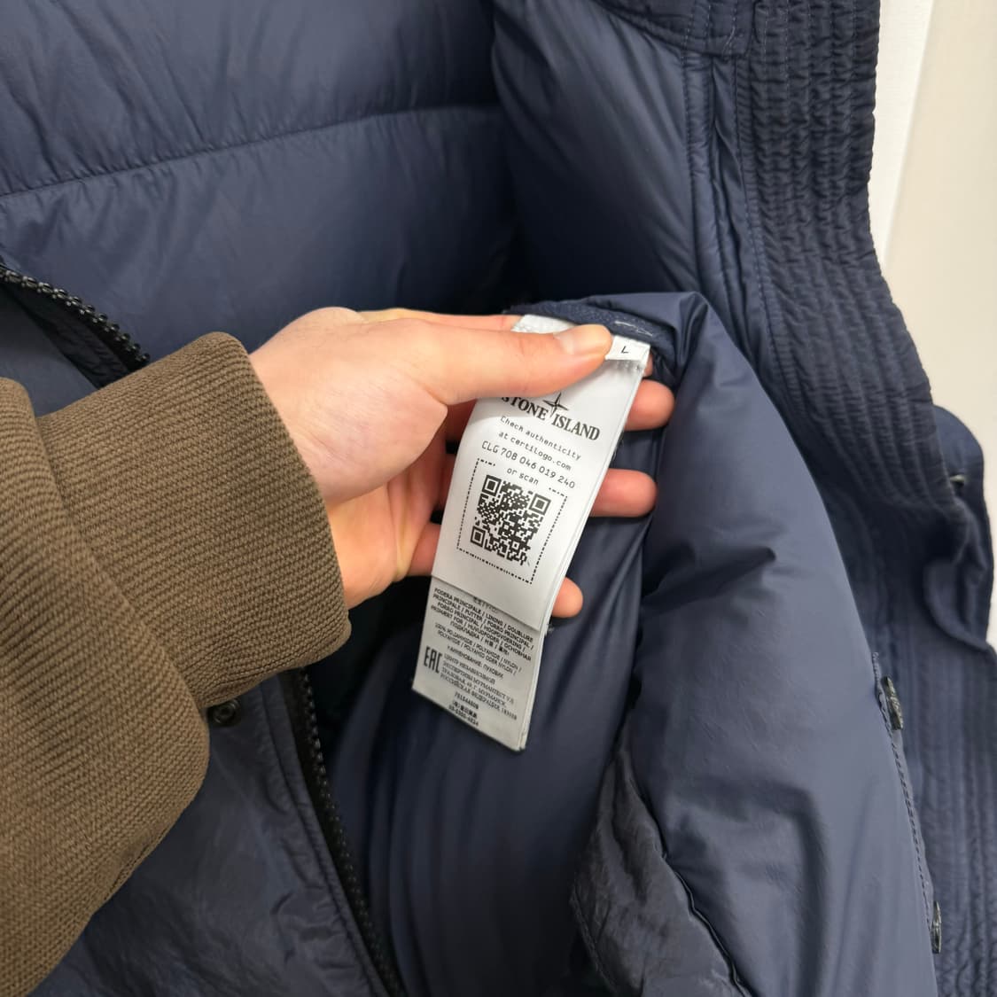 [L] 스톤아일랜드 나일론 메탈 후드 패딩 상품이미지5