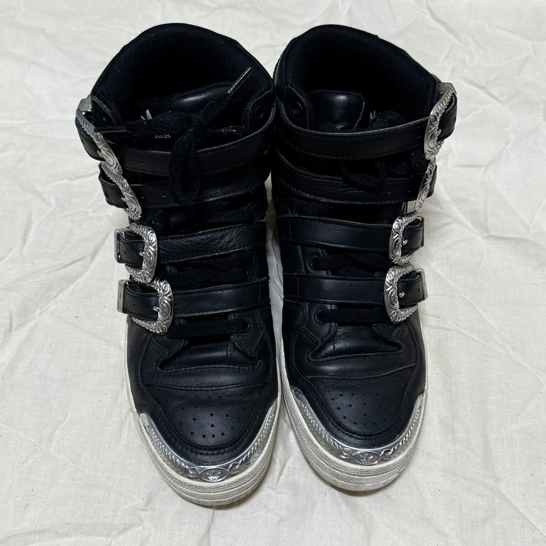 아디다스 제레미스캇 웨스턴 버클 하이탑 상품이미지3