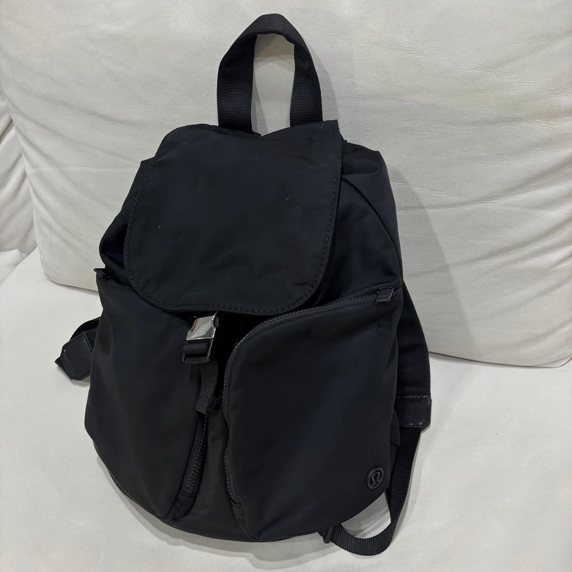 [택포] 룰루레몬 캐리 온워드 럭섹 블랙 미니 백팩  [A] 상품이미지4