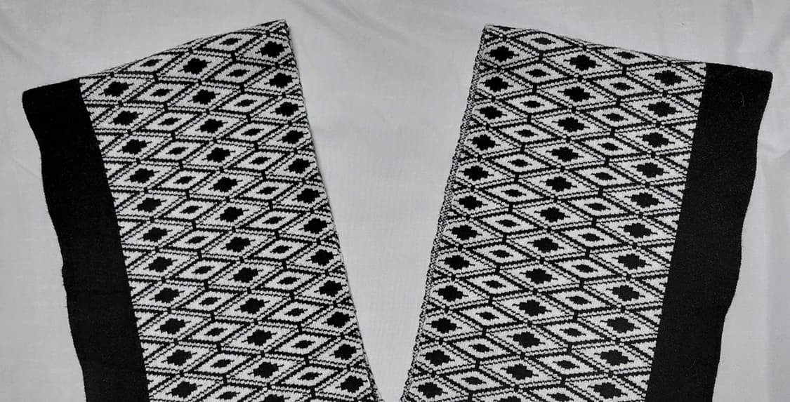 [새상품] Riche glamour 패턴 브이넥 니트 베스트 (M) 상품이미지3