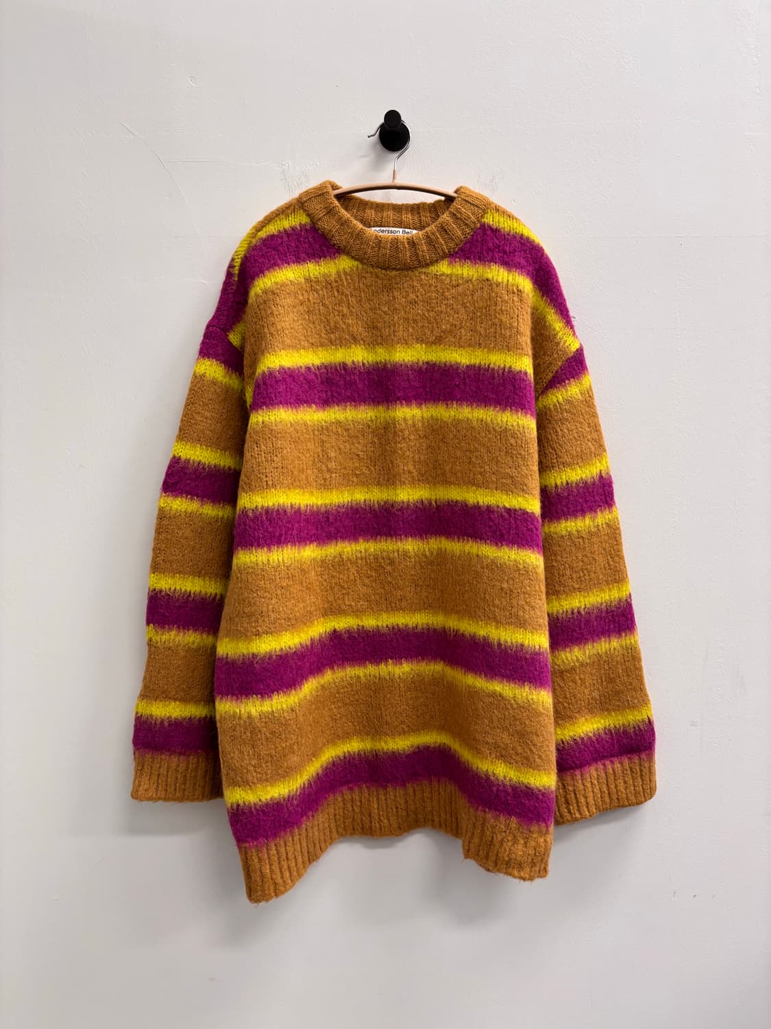 앤더슨벨(Andersson Bell) 유니섹스 알파카 스트라이프 스웨터 상품이미지3