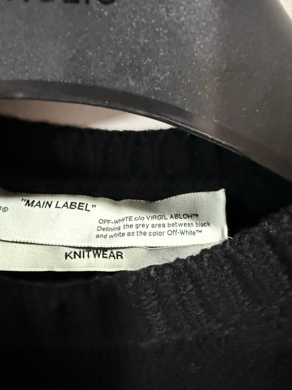 오프화이트 블랙 니트 상품이미지3