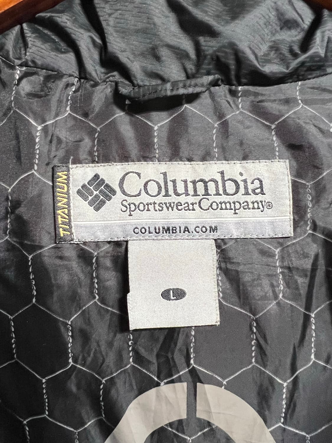 00s 콜럼비아 티타늄 퀼팅 다운 점퍼 XL 상품이미지7