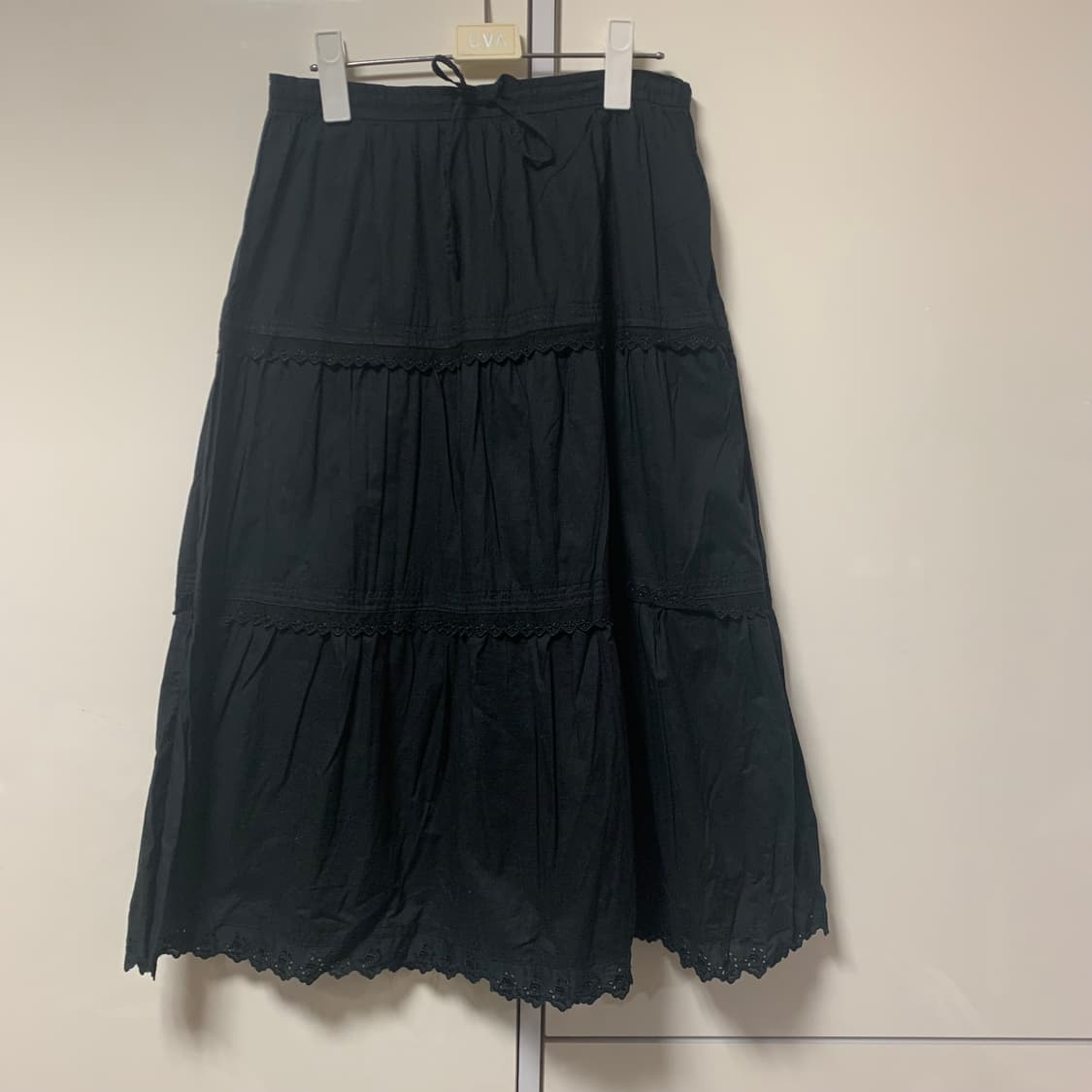 캉캉 모리걸하구미 아일렛 블랙 미디스커트 상품이미지1