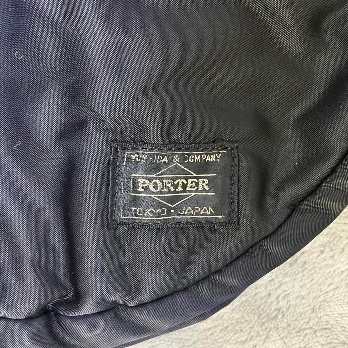 porter 요시다 포터 탱커 반달숄더백 블랙 상품이미지9