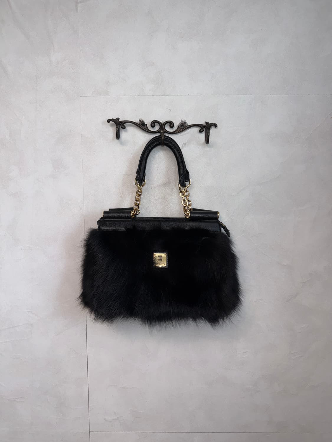 Della Stella black cow skin fox fur 숄더백 상품이미지2