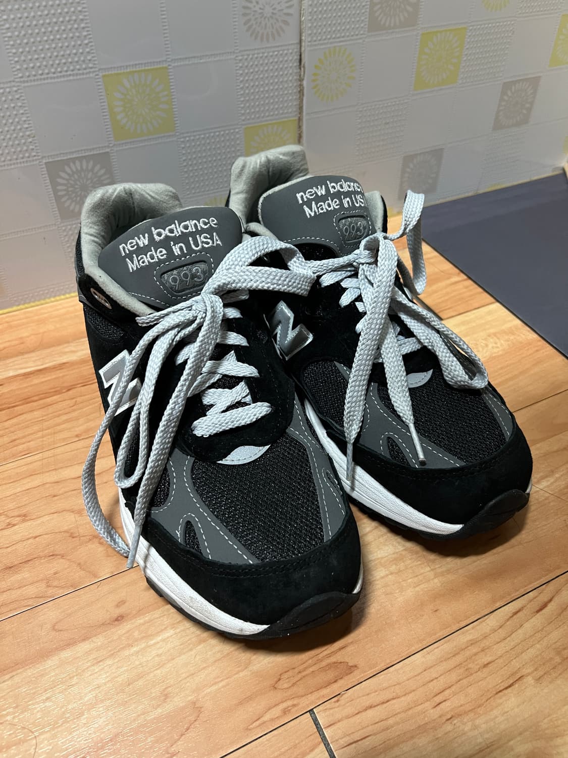 뉴발란스 993 블랙 275 판매 상품이미지1