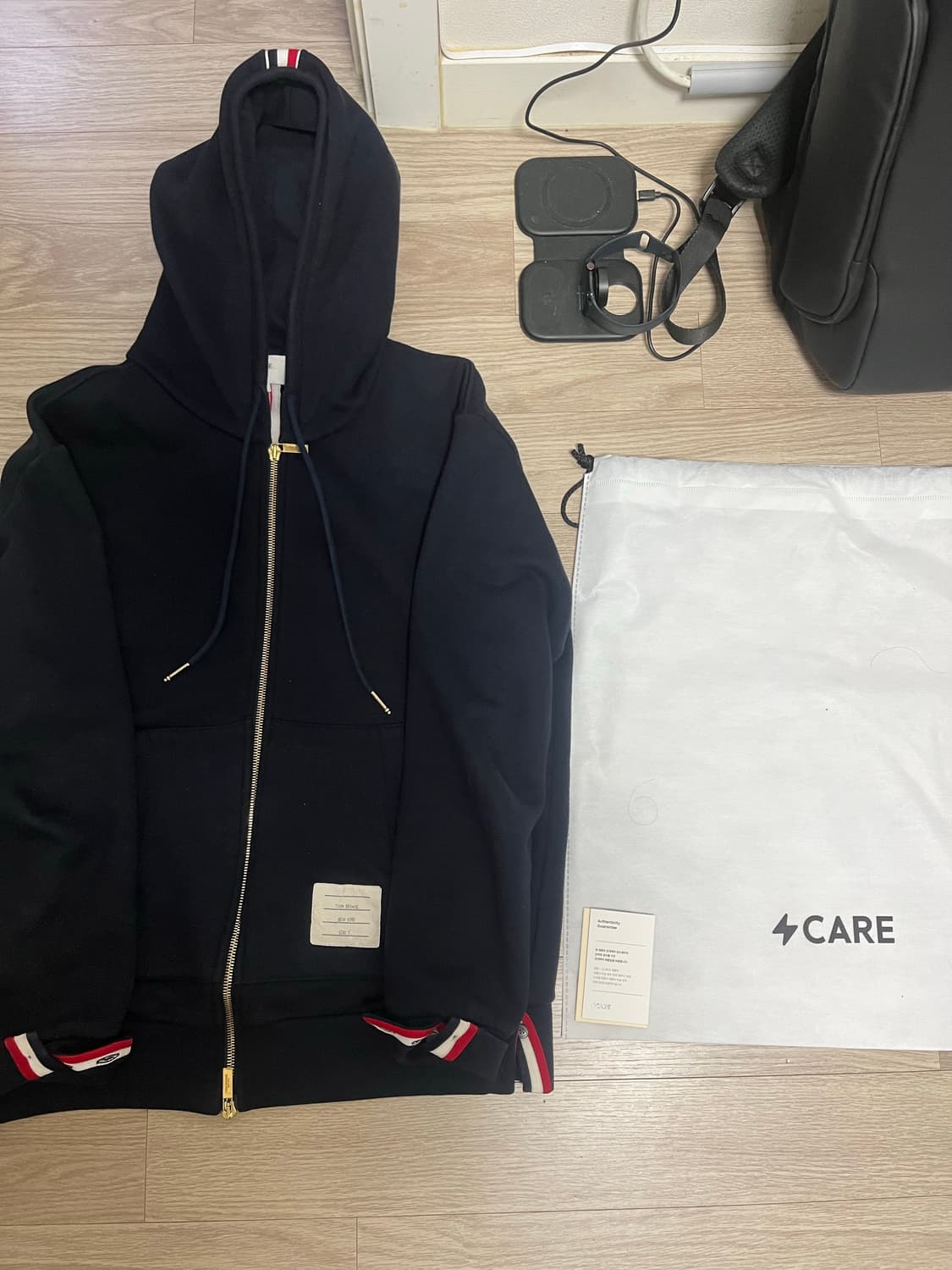 톰브라운 후드집업 2size 상품이미지1