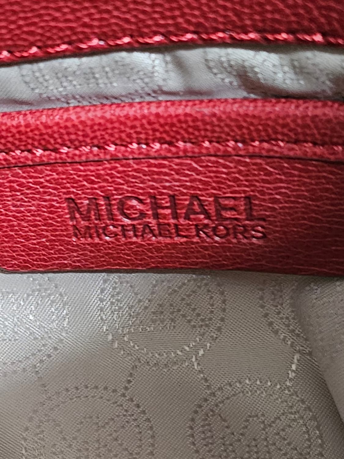 마이클코어스  버건디색상 소가죽 빈치지 숄더백 28*27*16 상품이미지5