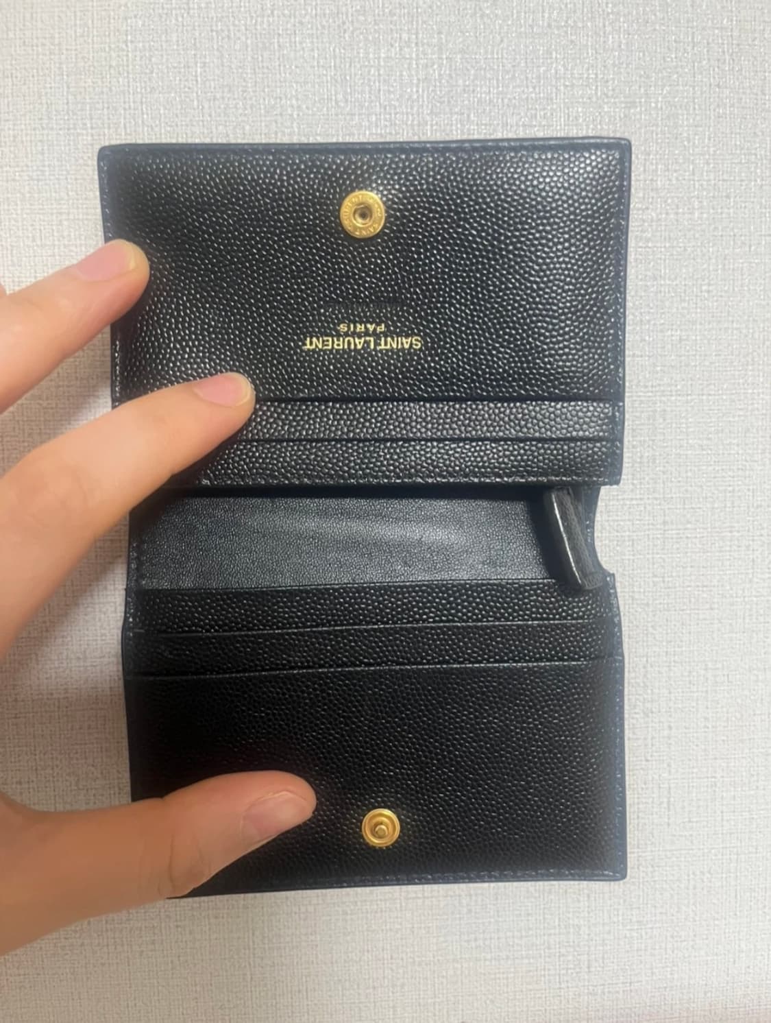 생로랑 마틀라세 반지갑 블랙 금장(풀박스)(거의 새상품)(정품) 상품이미지2