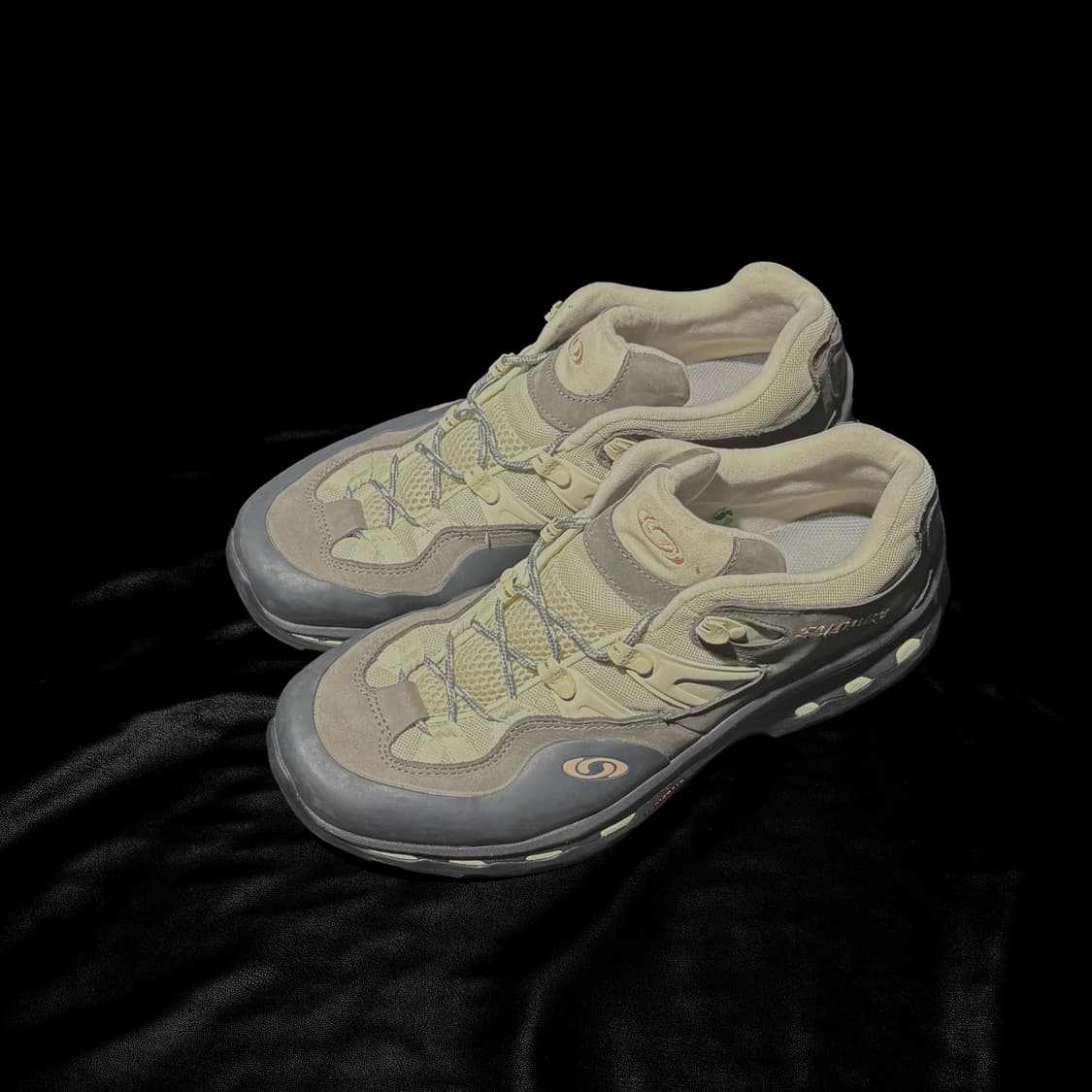 살로몬 트레킹 스니커즈 상품이미지2