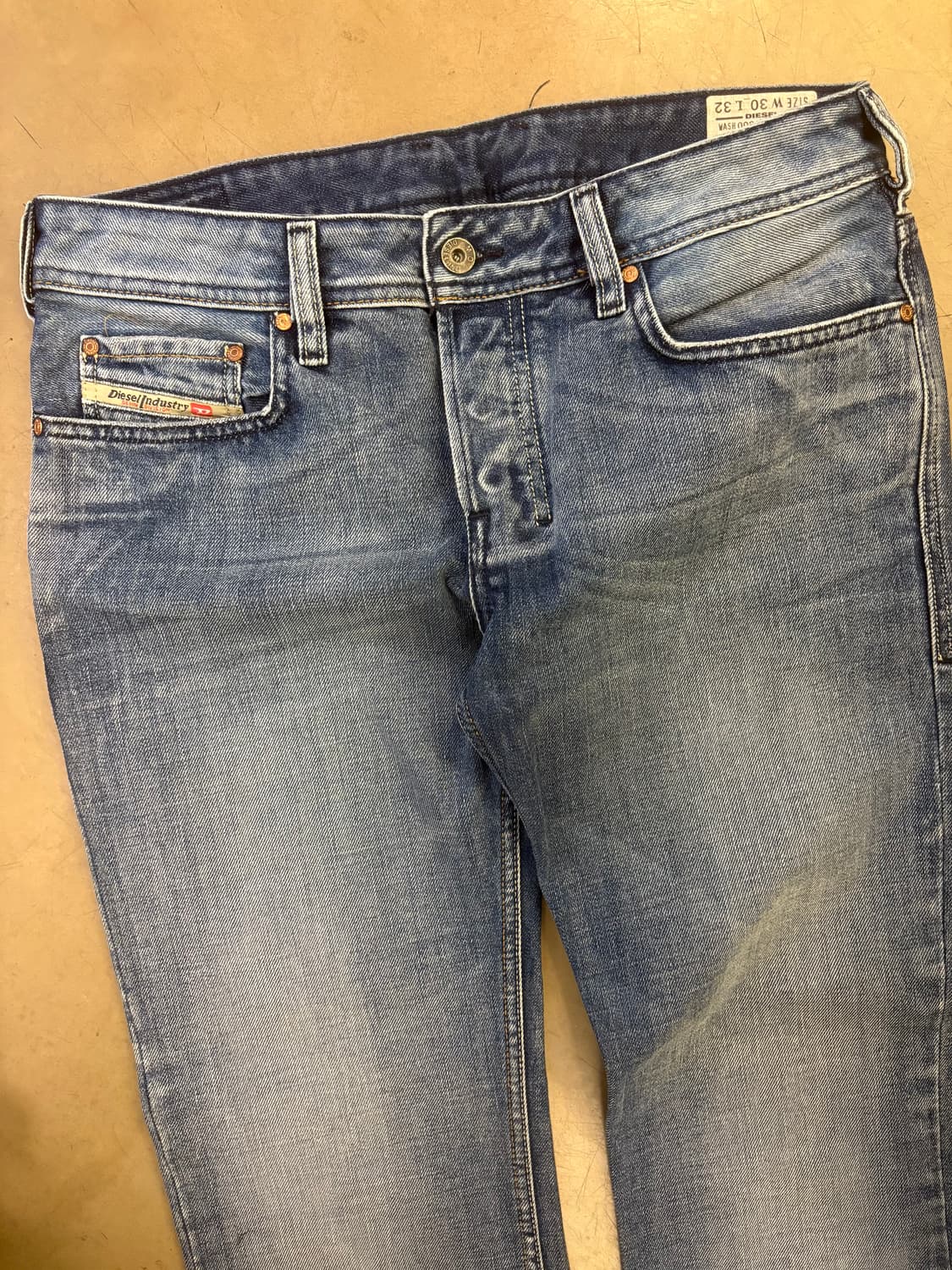 디젤 부츠컷 워싱 데님 상품이미지3