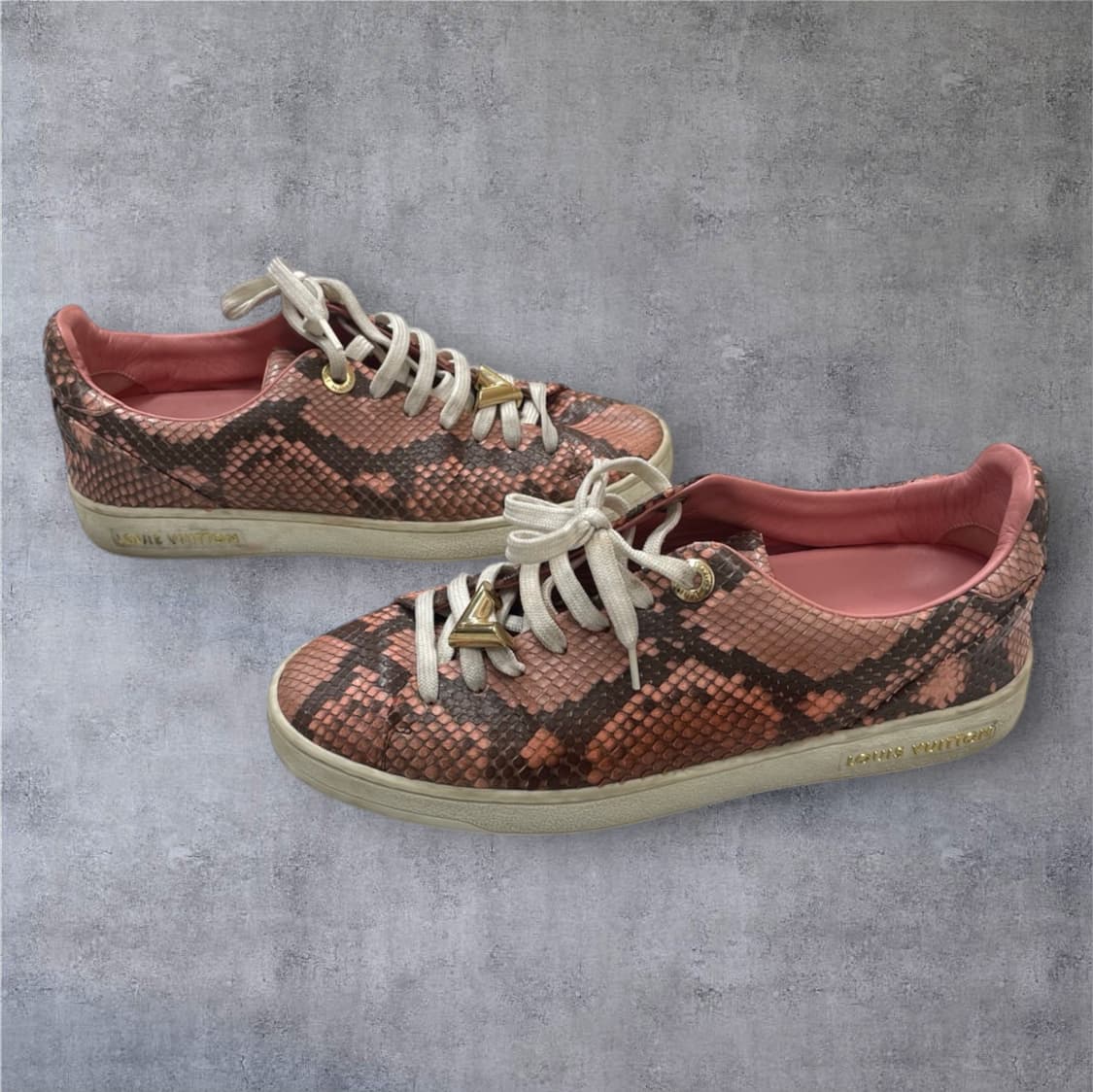 루이비통 Louis vuitton 핑크 파이톤 레더 스니커즈 35 상품이미지2